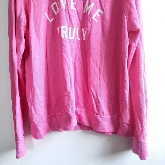 New Sundry Love Me Truly Graphic Crewneck Pink Pullover Sweatshirt NWT 3/Large - Picture 7 of 11